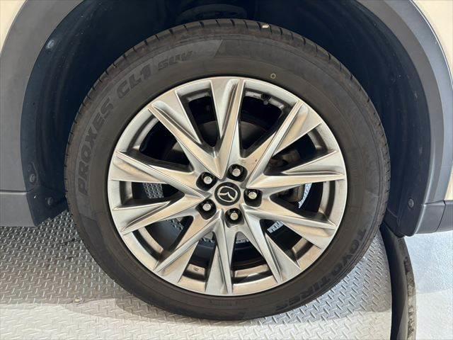 ＣＸ－８ ＸＤ　Ｌパッケージ　全周囲カメラ　純正ＳＤナビ　シートヒーター　パワーシート　ＥＴＣ　衝突軽減ブレーキ　フルセグＴＶ　Ｂｌｕｅｔｏｏｔｈ　本革シート　レーダークルーズコントロール　電動リアゲート　スマートキー（14枚目）