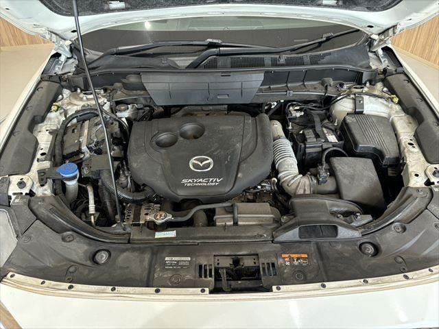 ＣＸ－８ ＸＤ　Ｌパッケージ　全周囲カメラ　純正ＳＤナビ　シートヒーター　パワーシート　ＥＴＣ　衝突軽減ブレーキ　フルセグＴＶ　Ｂｌｕｅｔｏｏｔｈ　本革シート　レーダークルーズコントロール　電動リアゲート　スマートキー（33枚目）