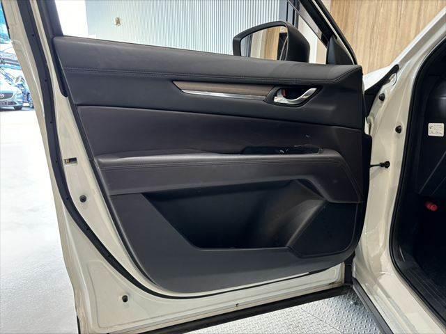 ＣＸ－８ ＸＤ　Ｌパッケージ　全周囲カメラ　純正ＳＤナビ　シートヒーター　パワーシート　ＥＴＣ　衝突軽減ブレーキ　フルセグＴＶ　Ｂｌｕｅｔｏｏｔｈ　本革シート　レーダークルーズコントロール　電動リアゲート　スマートキー（60枚目）