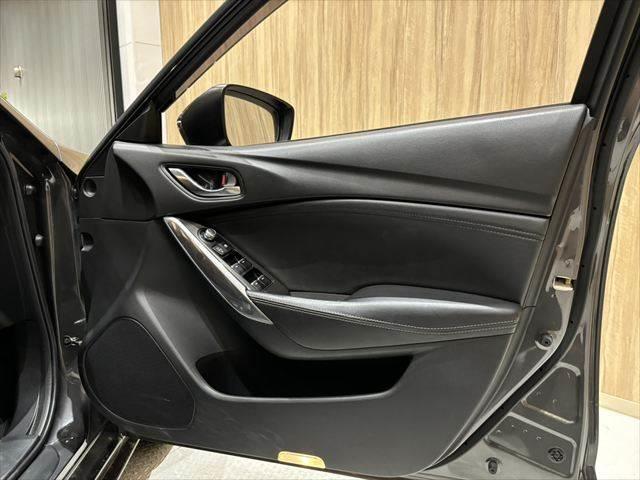 アテンザセダン ２５Ｓ　Ｌパッケージ　黒革　シートヒーター　マツダスピードエアロ　純正ＳＤナビ　レーダークルーズコントロール　パワーシート　禁煙車　バックカメラ　フルセグＴＶ　Ｂｌｕｅｔｏｏｔｈ　衝突軽減ブレーキ　クリアランスソナー（52枚目）