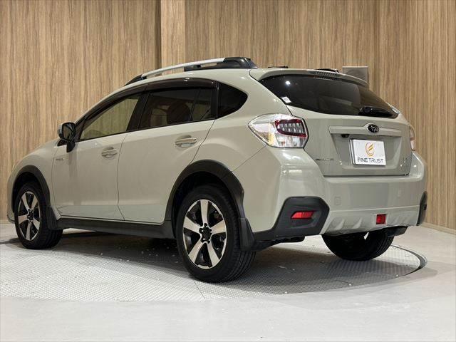 ＸＶハイブリッド ２．０ｉ－Ｌ　アイサイト　４ＷＤ　純正ＳＤナビ　バックカメラ　レーダークルーズコントロール　衝突軽減ブレーキ　パワーシート　ＥＴＣ　ブルートゥース　フルセグＴＶ　ＥＴＣ　ＭＴモード付　純正１７インチアルミホイール　スマートキー（20枚目）