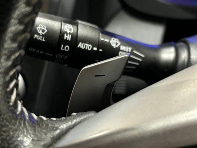 ＸＶハイブリッド ２．０ｉ－Ｌ　アイサイト　４ＷＤ　純正ＳＤナビ　バックカメラ　レーダークルーズコントロール　衝突軽減ブレーキ　パワーシート　ＥＴＣ　ブルートゥース　フルセグＴＶ　ＥＴＣ　ＭＴモード付　純正１７インチアルミホイール　スマートキー（42枚目）