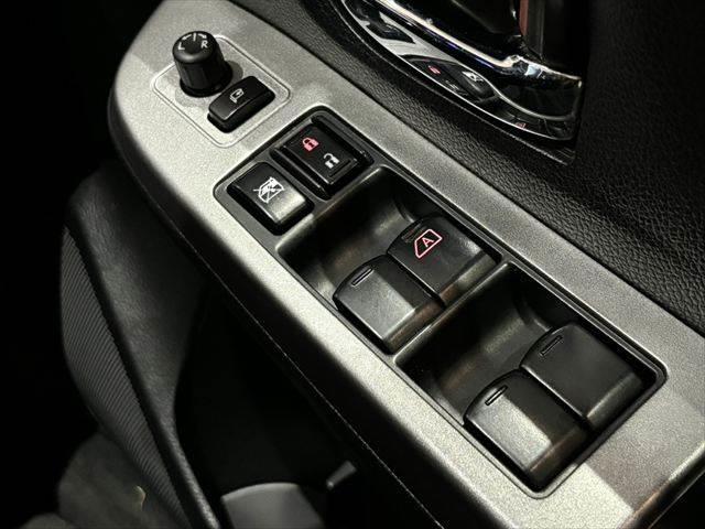 ＸＶハイブリッド ２．０ｉ－Ｌ　アイサイト　４ＷＤ　純正ＳＤナビ　バックカメラ　レーダークルーズコントロール　衝突軽減ブレーキ　パワーシート　ＥＴＣ　ブルートゥース　フルセグＴＶ　ＥＴＣ　ＭＴモード付　純正１７インチアルミホイール　スマートキー（44枚目）