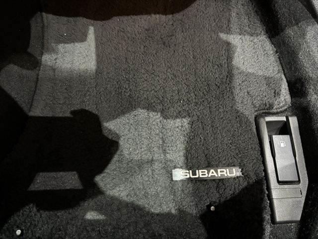 ＸＶハイブリッド ２．０ｉ－Ｌ　アイサイト　４ＷＤ　純正ＳＤナビ　バックカメラ　レーダークルーズコントロール　衝突軽減ブレーキ　パワーシート　ＥＴＣ　ブルートゥース　フルセグＴＶ　ＥＴＣ　ＭＴモード付　純正１７インチアルミホイール　スマートキー（48枚目）