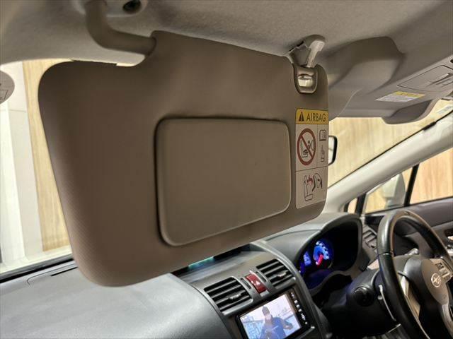 ＸＶハイブリッド ２．０ｉ－Ｌ　アイサイト　４ＷＤ　純正ＳＤナビ　バックカメラ　レーダークルーズコントロール　衝突軽減ブレーキ　パワーシート　ＥＴＣ　ブルートゥース　フルセグＴＶ　ＥＴＣ　ＭＴモード付　純正１７インチアルミホイール　スマートキー（53枚目）