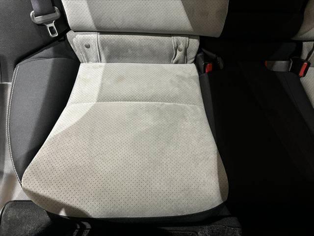 ＸＶハイブリッド ２．０ｉ－Ｌ　アイサイト　４ＷＤ　純正ＳＤナビ　バックカメラ　レーダークルーズコントロール　衝突軽減ブレーキ　パワーシート　ＥＴＣ　ブルートゥース　フルセグＴＶ　ＥＴＣ　ＭＴモード付　純正１７インチアルミホイール　スマートキー（61枚目）