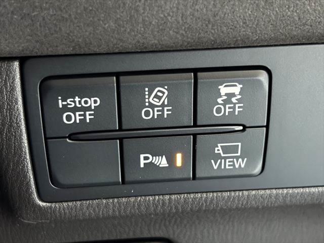☆アイドリングストップ　レーンキープアシスト　横滑り防止装置　コーナーセンサー　カメラ切替