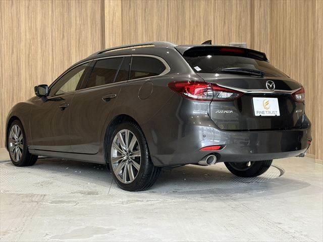 店舗敷地内に駐車スペースもございます。お車でのご来場をお考えの方はご安心ください♪