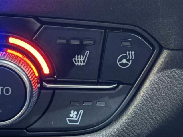 ☆シートヒーター　シートエアコン　ステアリングヒーター