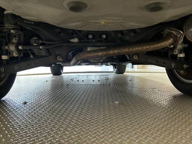 フォレスター 2.0i 6速MTシフト バックカメラ 純正SDナビ Bluetooth対応 禁煙車 USBポート フルセグ LEDヘッドライト ETC 禁煙車 4WD 電動格納ミラー キーレス 純正17インチアルミホイール(30枚目)