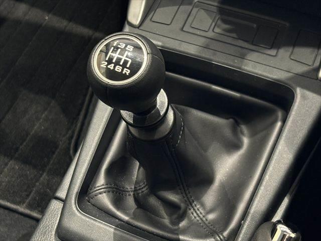 フォレスター 2.0i 6速MTシフト バックカメラ 純正SDナビ Bluetooth対応 禁煙車 USBポート フルセグ LEDヘッドライト ETC 禁煙車 4WD 電動格納ミラー キーレス 純正17インチアルミホイール(33枚目)