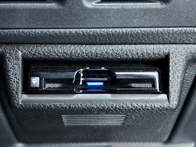 フォレスター 2.0i 6速MTシフト バックカメラ 純正SDナビ Bluetooth対応 禁煙車 USBポート フルセグ LEDヘッドライト ETC 禁煙車 4WD 電動格納ミラー キーレス 純正17インチアルミホイール(35枚目)