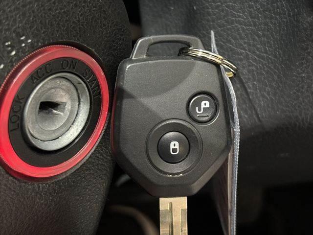 フォレスター 2.0i 6速MTシフト バックカメラ 純正SDナビ Bluetooth対応 禁煙車 USBポート フルセグ LEDヘッドライト ETC 禁煙車 4WD 電動格納ミラー キーレス 純正17インチアルミホイール(36枚目)