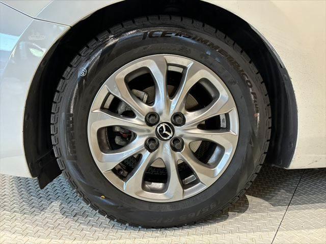 MAZDA2 15Sプロアクティブ 純正SDナビ 全周囲カメラ フルセグTV 純正15インチAW 禁煙車 シートヒーター LEDヘッドライト 6速MT スマートキー コーナーセンサー 盗難防止装置 ワンオーナー 電動格納ミラー(27枚目)