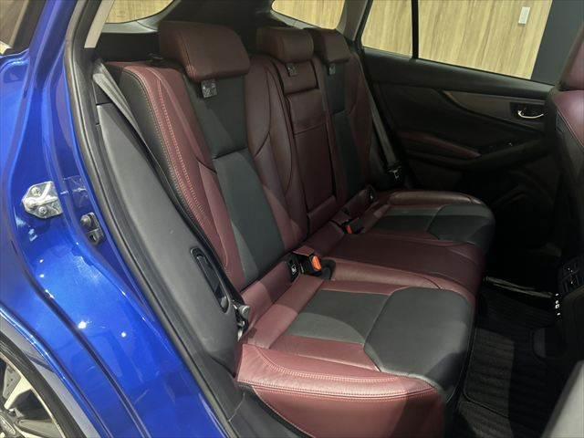 レヴォーグ STIスポーツ EX 純正11.6インチナビ 全周囲カメラ レーダークルーズコントロール 本革シート パワーシート 電動リアゲート フルセグTV Bluetooth 衝突軽減ブレーキ シートヒーター 禁煙車(8枚目)