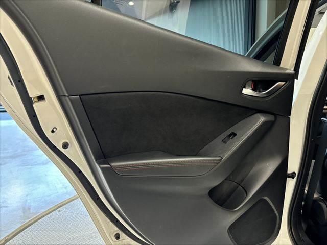 アクセラスポーツ XD サンルーフ BOSEサウンド アイアクティブセンス 純正SDナビ レーダークルーズコントロール バックカメラ フルセグTV Bluetooth シートヒーター パワーシート LEDヘッドライト(67枚目)