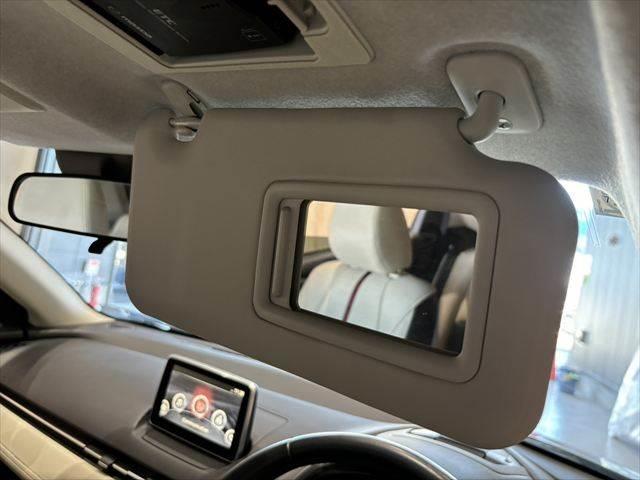 デミオ XDツーリング Lパッケージ 6速MT 純正SDナビ クルーズコントロール バックカメラ Bluetooth フルセグTV 禁煙車 ブラインドスポットモニター LEDヘッド フロントエアロ ハーフレザーシート オートハイビーム(51枚目)