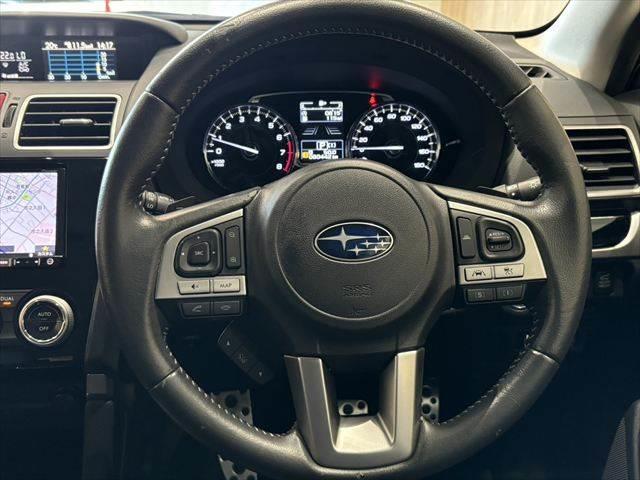 フォレスター S-リミテッド 4WD 純正SDナビ レーダークルーズコントロール Bluetooth フルセグTV 禁煙車 本革シート 電動リアゲート シートヒーター パワーシート LEDヘッドライト ブラインドスポットモニター(10枚目)