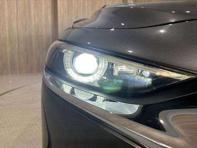 ＭＡＺＤＡ３セダン ＸＤ　Ｌパッケージ　ＢＯＳＥサウンド　白革シート　アイアクティブセンス　全周囲カメラ　ステアリングヒーター　禁煙車　純正８．８インチナビ　レーダークルーズコントロール　フルセグＴＶ　Ｂｌｕｅｔｏｏｔｈ　パワーシート（13枚目）