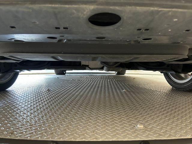 ＭＡＺＤＡ３セダン ＸＤ　Ｌパッケージ　ＢＯＳＥサウンド　白革シート　アイアクティブセンス　全周囲カメラ　ステアリングヒーター　禁煙車　純正８．８インチナビ　レーダークルーズコントロール　フルセグＴＶ　Ｂｌｕｅｔｏｏｔｈ　パワーシート（31枚目）