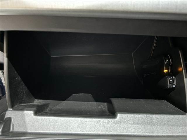 アクセラスポーツ XD サンルーフ アイアクティブセンス BOSEサウンド 純正SDナビ 禁煙車 レーダークルーズコントロール Bluetooth シートヒーター LEDヘッドライト ハーフレザーシート パワーシート ETC(51枚目)