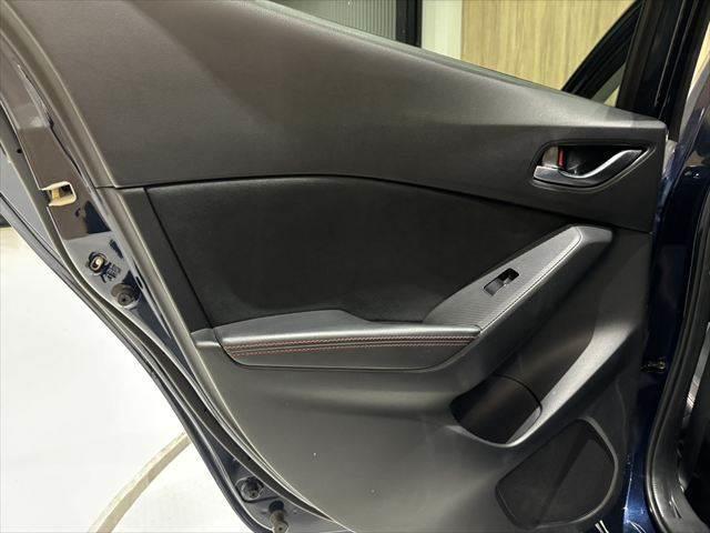 アクセラスポーツ XD サンルーフ アイアクティブセンス BOSEサウンド 純正SDナビ 禁煙車 レーダークルーズコントロール Bluetooth シートヒーター LEDヘッドライト ハーフレザーシート パワーシート ETC(68枚目)