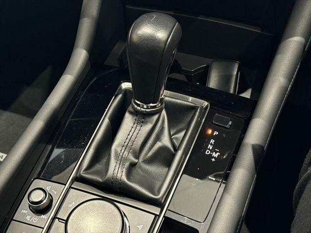 MAZDA3セダン XD Lパッケージ 全方位カメラ 本革黒シート 純正8.8インチナビ ステアリングヒーター 禁煙車 レーダークルーズコントロール ETC フルセグTV Bluetooth LEDヘッドライト パワーシート シートヒーター(34枚目)