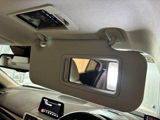 アクセラスポーツ 15S Lパッケージ 6速MT 純正エアロ 本革シート 純正SDナビ パワーシート シートヒーター レーダークルーズコントロール 禁煙車 LEDヘッド ブルートゥース フルセグ ブラインドスポットモニター コーナーセンサー(51枚目)