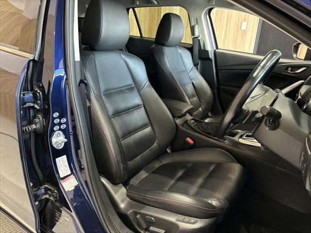 アテンザワゴン XD Lパッケージ アイアクティブセンス 本革シート レーダークルーズコントロール HDDナビ バックカメラ 禁煙車 フルセグTV Bluetooth HIDヘッドライト シートヒーター パワーシート MTモード付(8枚目)