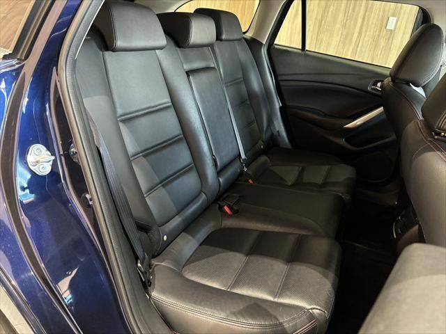 アテンザワゴン XD Lパッケージ アイアクティブセンス 本革シート レーダークルーズコントロール HDDナビ バックカメラ 禁煙車 フルセグTV Bluetooth HIDヘッドライト シートヒーター パワーシート MTモード付(9枚目)