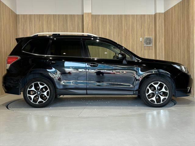 フォレスター Ｓ－リミテッド　４ＷＤ　後期型　アドバンスドセイフティＰＫＧ　純正ＳＤナビ　バックカメラ　パワーシート　禁煙車　シートヒーター　パワーシート　ルーフレール　ブルートゥース　フルセグＴＶ　ＥＴＣ　ＭＴモード付　盗難防止（17枚目）