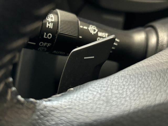 フォレスター Ｓ－リミテッド　４ＷＤ　後期型　アドバンスドセイフティＰＫＧ　純正ＳＤナビ　バックカメラ　パワーシート　禁煙車　シートヒーター　パワーシート　ルーフレール　ブルートゥース　フルセグＴＶ　ＥＴＣ　ＭＴモード付　盗難防止（43枚目）