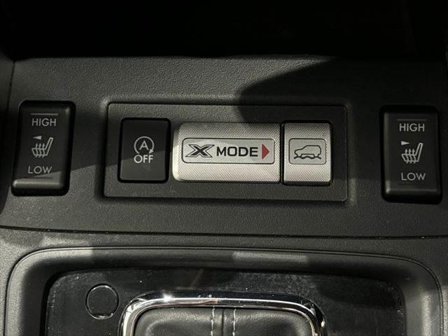 フォレスター Ｓ－リミテッド　４ＷＤ　後期型　アドバンスドセイフティＰＫＧ　純正ＳＤナビ　バックカメラ　パワーシート　禁煙車　シートヒーター　パワーシート　ルーフレール　ブルートゥース　フルセグＴＶ　ＥＴＣ　ＭＴモード付　盗難防止（46枚目）