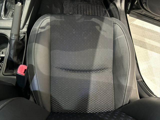 フォレスター Ｓ－リミテッド　４ＷＤ　後期型　アドバンスドセイフティＰＫＧ　純正ＳＤナビ　バックカメラ　パワーシート　禁煙車　シートヒーター　パワーシート　ルーフレール　ブルートゥース　フルセグＴＶ　ＥＴＣ　ＭＴモード付　盗難防止（58枚目）