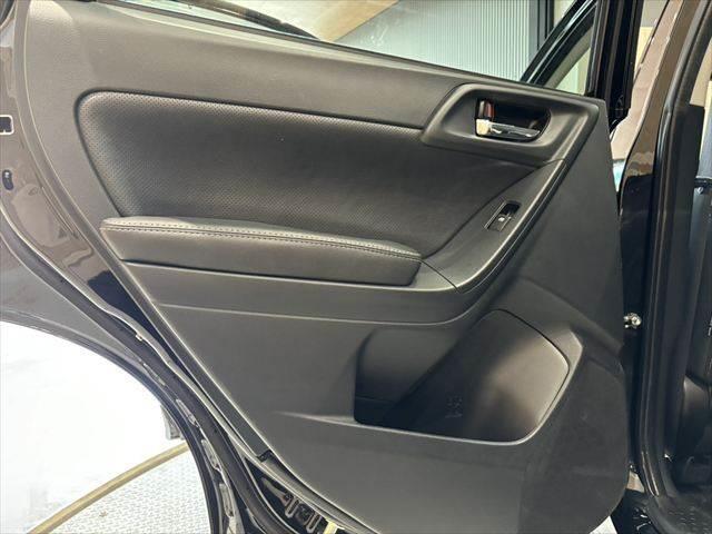 フォレスター Ｓ－リミテッド　４ＷＤ　後期型　アドバンスドセイフティＰＫＧ　純正ＳＤナビ　バックカメラ　パワーシート　禁煙車　シートヒーター　パワーシート　ルーフレール　ブルートゥース　フルセグＴＶ　ＥＴＣ　ＭＴモード付　盗難防止（65枚目）
