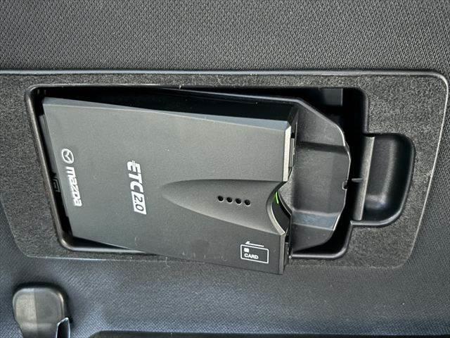 アテンザワゴン XD Lパッケージ アイアクティブセンス ステアリングヒーター BOSEサウンド レーダークルーズコントロール 白本革 純正SDナビ バックカメラ 禁煙車 ブルートゥース フルセグ MTモード シートヒータ パワーシート(43枚目)