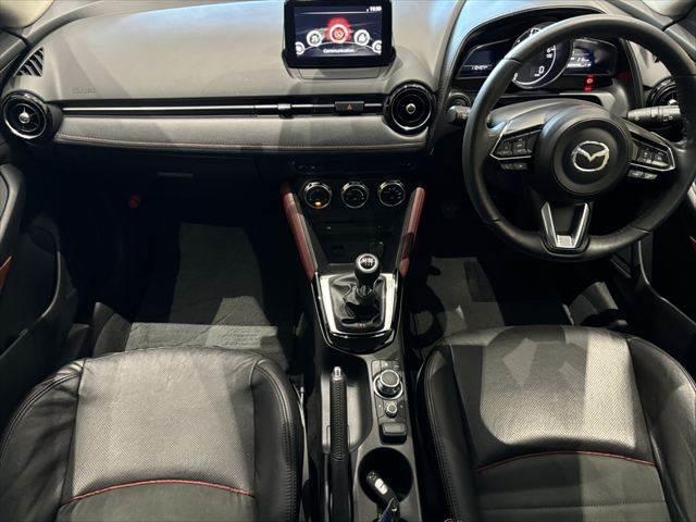 CX-3 XD Lパッケージ 6速MT アイアクティブセンス ステアリングヒーター ハーフレザー 純正ナビ 純正18インチAW 禁煙車 フルセグ ブルートゥース バックカメラ シートヒータ パワーシート コーナーセンサー(3枚目)
