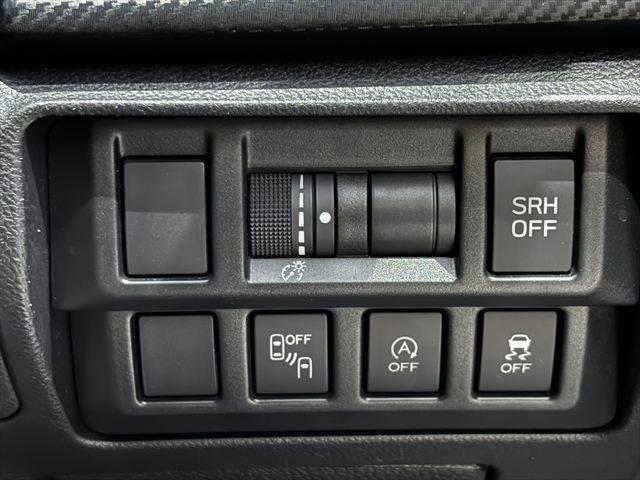 ☆ブラインドスポットモニター　アイドリングストップ　横滑り防止装置