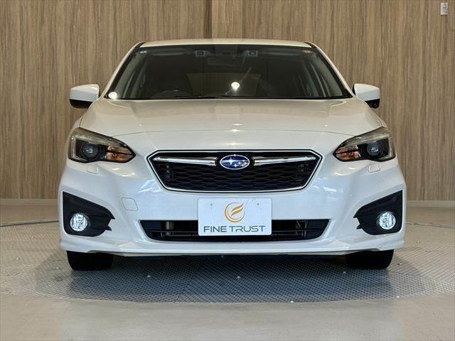 当社自慢のお車です。装備・機関系チェック済み♪横にこの車のセールスポイントを、写真と説明でアピールしてあります♪まずはご覧になってください。