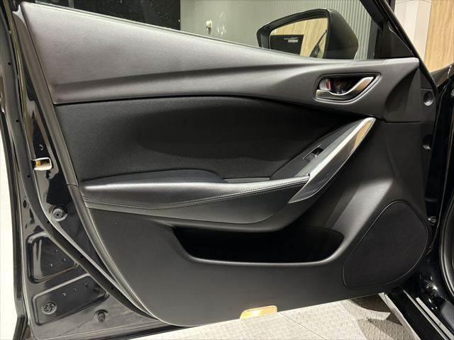 アテンザセダン XD 純正SDナビ バックカメラ ETC 禁煙車 クルーズコントロール LEDヘッドライト Bluetooth フルセグTV 衝突軽減ブレーキ 純正17インチアルミホイール スマートキー プッシュスタート(63枚目)