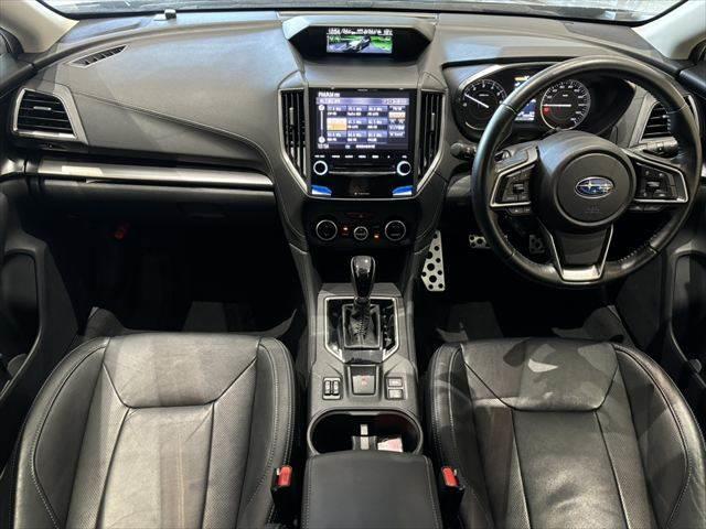 インプレッサスポーツ ２．０ｉ－Ｓアイサイト　４ＷＤ　セイフティプラス　純正ＳＤナビ　本革シート　バックカメラ　サイドカメラ　レーダークルーズコントロール　禁煙車　衝突軽減ブレーキ　クリアランスソナー　ＬＥＤヘッドライト　地デジＴＶ　パワーシート（3枚目）