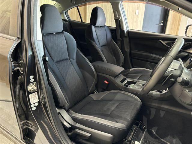 インプレッサＧ４ ２．０ｉ－Ｌ　アイサイト　４ＷＤ　レーダークルーズコントロール　衝突軽減ブレーキ　ＥＴＣ　オートエアコン　スマートキー　ミュージックサーバー　ＵＳＢポート　ＬＥＤヘッドライト　アイドリングストップ　電動格納ミラー（6枚目）