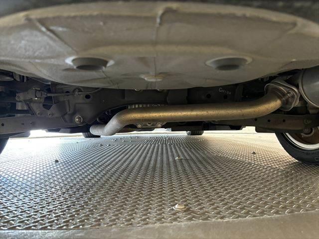 インプレッサＧ４ ２．０ｉ－Ｌ　アイサイト　４ＷＤ　レーダークルーズコントロール　衝突軽減ブレーキ　ＥＴＣ　オートエアコン　スマートキー　ミュージックサーバー　ＵＳＢポート　ＬＥＤヘッドライト　アイドリングストップ　電動格納ミラー（32枚目）