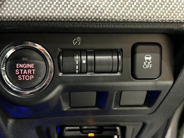 レヴォーグ 1.6GT-Sアイサイト 純正SDナビ 後席フリップダウンモニター Bカメラ 衝突軽減ブレーキ レーダークルーズコントロール パワーシート フルセグ Bluetooth クリアランスソナー 4WD ETC LEDヘッドライト(8枚目)