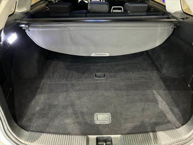 レヴォーグ 1.6GT-Sアイサイト 純正SDナビ 後席フリップダウンモニター Bカメラ 衝突軽減ブレーキ レーダークルーズコントロール パワーシート フルセグ Bluetooth クリアランスソナー 4WD ETC LEDヘッドライト(11枚目)