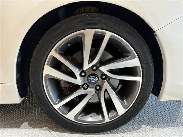 レヴォーグ 1.6GT-Sアイサイト 純正SDナビ 後席フリップダウンモニター Bカメラ 衝突軽減ブレーキ レーダークルーズコントロール パワーシート フルセグ Bluetooth クリアランスソナー 4WD ETC LEDヘッドライト(15枚目)