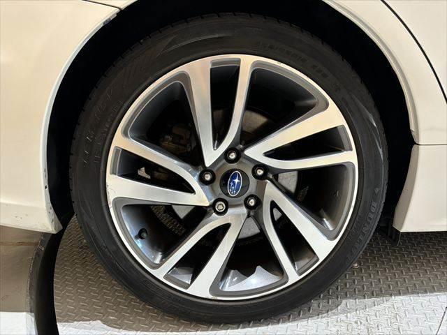 レヴォーグ 1.6GT-Sアイサイト 純正SDナビ 後席フリップダウンモニター Bカメラ 衝突軽減ブレーキ レーダークルーズコントロール パワーシート フルセグ Bluetooth クリアランスソナー 4WD ETC LEDヘッドライト(29枚目)