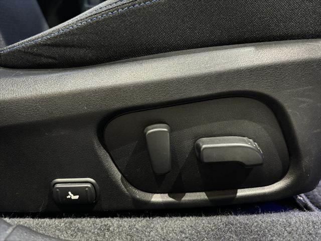 レヴォーグ 1.6GT-Sアイサイト 純正SDナビ 後席フリップダウンモニター Bカメラ 衝突軽減ブレーキ レーダークルーズコントロール パワーシート フルセグ Bluetooth クリアランスソナー 4WD ETC LEDヘッドライト(47枚目)