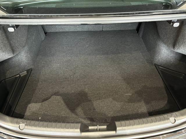 アテンザセダン ＸＤ　Ｌパッケージ　ディーゼルターボ　ＢＯＳＥサウンド　クルーズコントロール　バックカメラ　シートヒーター　パワーシート　純正ＳＤナビ　衝突軽減ブレーキ　ブルートゥース　地デジＴＶ　本革シート　ＬＥＤヘッドライト　禁煙車（11枚目）