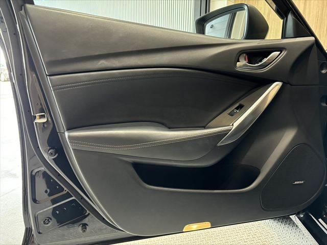 アテンザセダン ＸＤ　Ｌパッケージ　ディーゼルターボ　ＢＯＳＥサウンド　クルーズコントロール　バックカメラ　シートヒーター　パワーシート　純正ＳＤナビ　衝突軽減ブレーキ　ブルートゥース　地デジＴＶ　本革シート　ＬＥＤヘッドライト　禁煙車（66枚目）